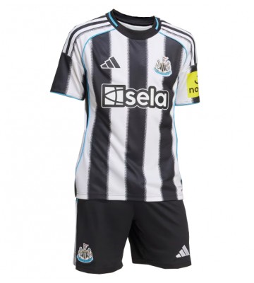 Newcastle United Sandro Tonali #8 Hjemmebanetrøje Børn 2025-26 Kortærmet (+ Korte bukser)